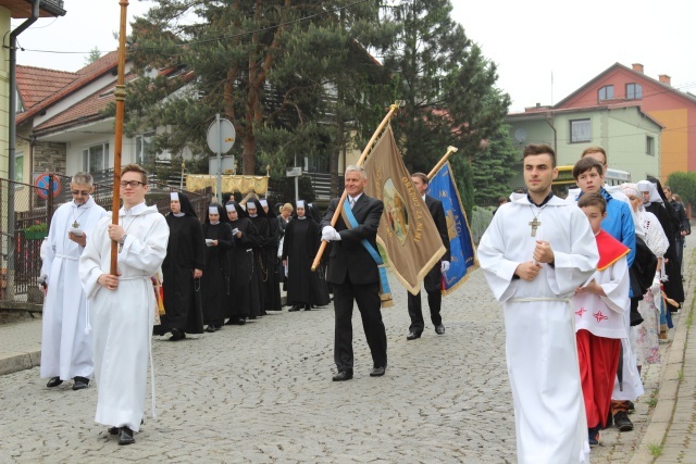 Procesja Bożego Ciała w parafii św. Elżbiety w Cieszynie