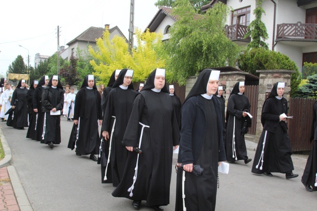 Procesja Bożego Ciała w parafii św. Elżbiety w Cieszynie