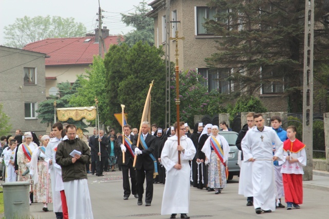 Procesja Bożego Ciała w parafii św. Elżbiety w Cieszynie