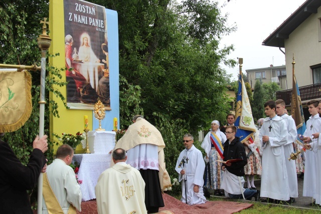 Procesja Bożego Ciała w parafii św. Elżbiety w Cieszynie