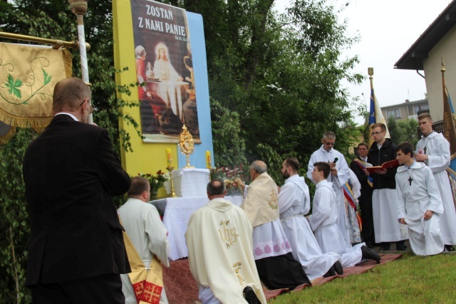 Procesja Bożego Ciała w parafii św. Elżbiety w Cieszynie