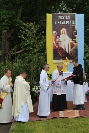 Procesja Bożego Ciała w parafii św. Elżbiety w Cieszynie