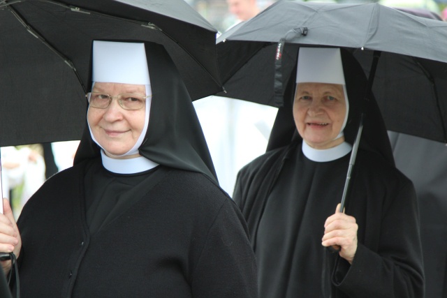 Procesja Bożego Ciała w parafii św. Elżbiety w Cieszynie