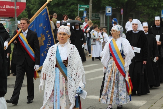 Procesja Bożego Ciała w parafii św. Elżbiety w Cieszynie