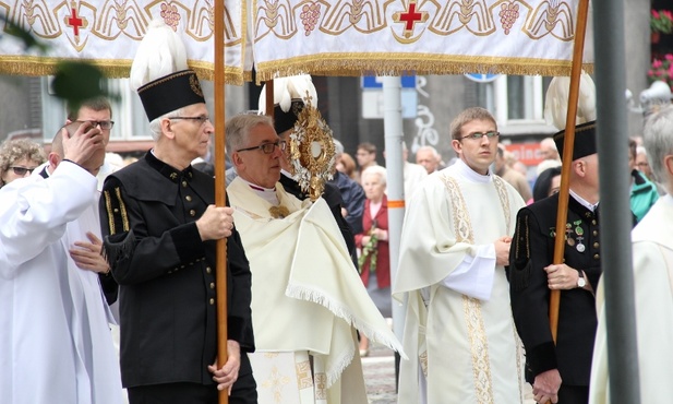 Miłość wbrew prawom dżungli