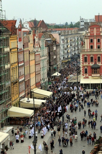 Centralna procesja Bożego Ciała we Wrocławiu