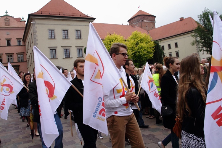 Boże Ciało 2016 - procesja z Wawelu na Rynek Główny 