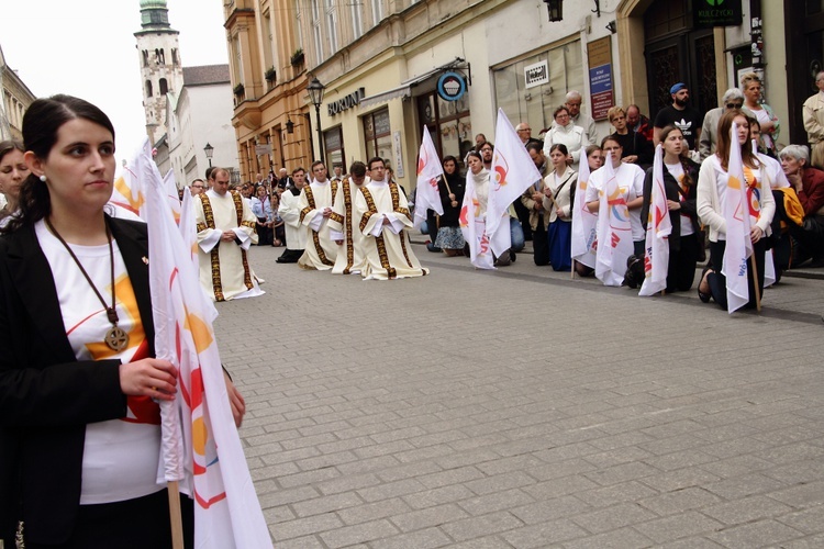 Boże Ciało 2016 - procesja z Wawelu na Rynek Główny 