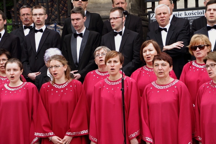 Boże Ciało 2016 - procesja z Wawelu na Rynek Główny 