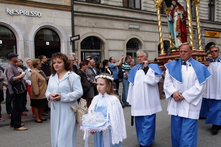 Boże Ciało 2016 - procesja z Wawelu na Rynek Główny 