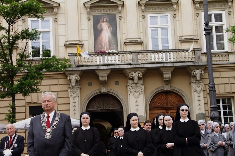 Boże Ciało 2016 - procesja z Wawelu na Rynek Główny 