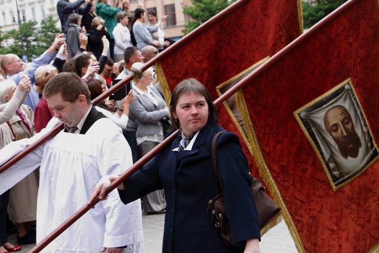 Boże Ciało 2016 - procesja z Wawelu na Rynek Główny 