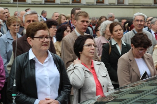 Procesja Bożego Ciała w parafii św. Marii Magdaleny w Cieszynie