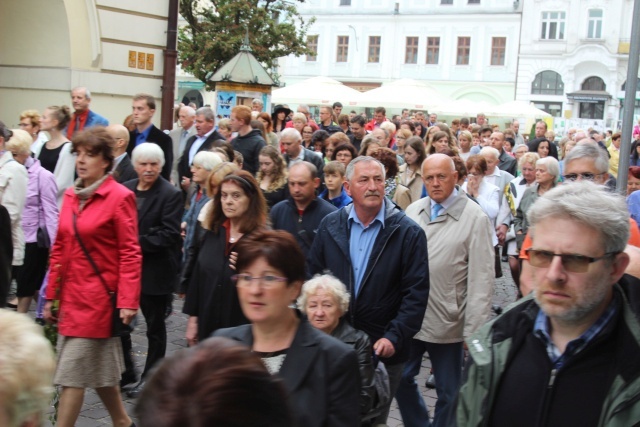 Procesja Bożego Ciała w parafii św. Marii Magdaleny w Cieszynie