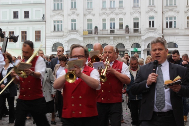 Procesja Bożego Ciała w parafii św. Marii Magdaleny w Cieszynie