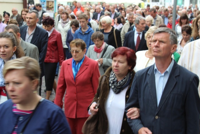 Procesja Bożego Ciała w parafii św. Marii Magdaleny w Cieszynie