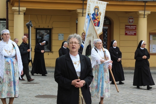 Procesja Bożego Ciała w parafii św. Marii Magdaleny w Cieszynie