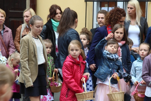 Procesja Bożego Ciała w parafii św. Marii Magdaleny w Cieszynie