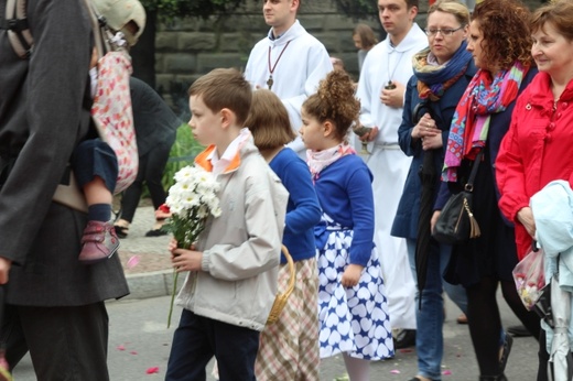 Procesja Bożego Ciała w parafii św. Marii Magdaleny w Cieszynie