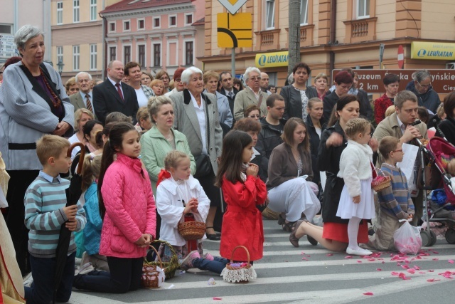 Procesja Bożego Ciała w parafii św. Marii Magdaleny w Cieszynie