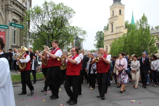 Procesja Bożego Ciała w parafii św. Marii Magdaleny w Cieszynie