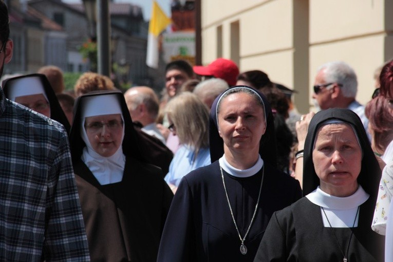 Boże Ciało w Łowiczu - Procesja