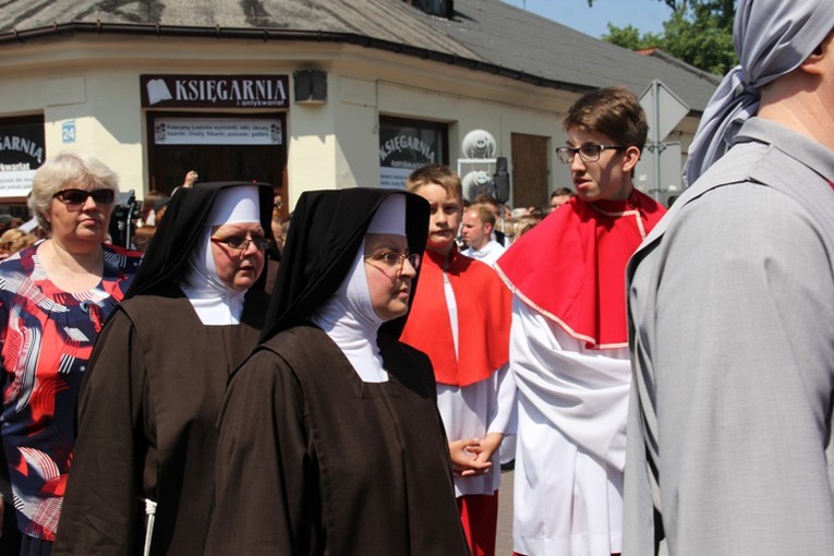 Boże Ciało w Łowiczu - Procesja