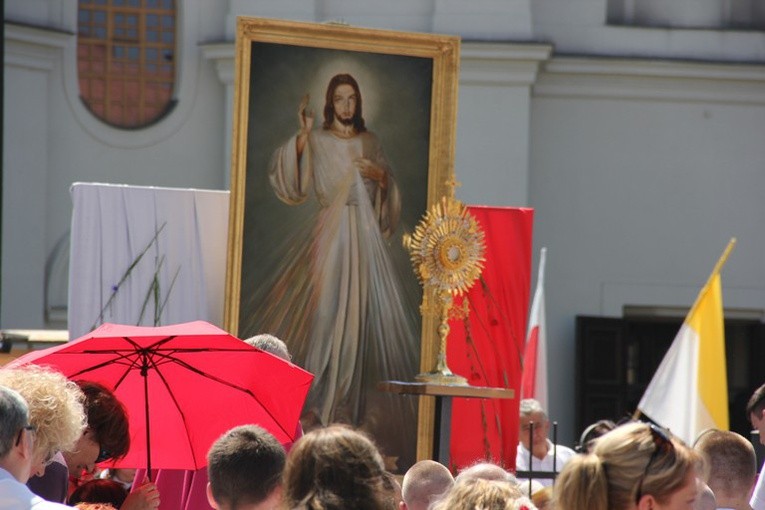 Boże Ciało w Łowiczu - Procesja