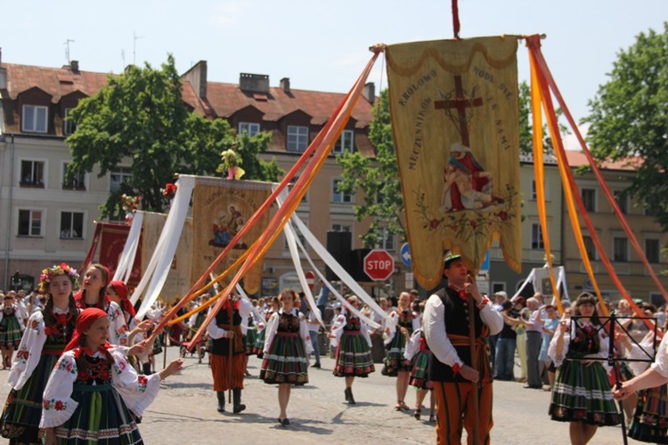 Boże Ciało w Łowiczu - Procesja