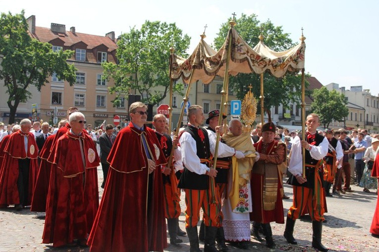 Boże Ciało w Łowiczu - Procesja