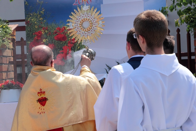 Procesja Bożego Ciała w Oporowie