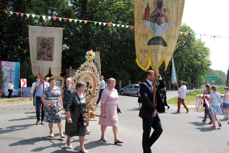 Procesja Bożego Ciała w Oporowie