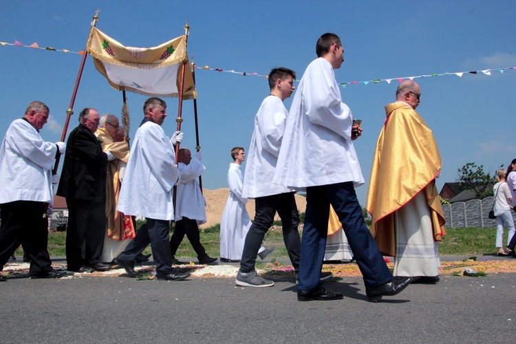 Procesja Bożego Ciała w Oporowie