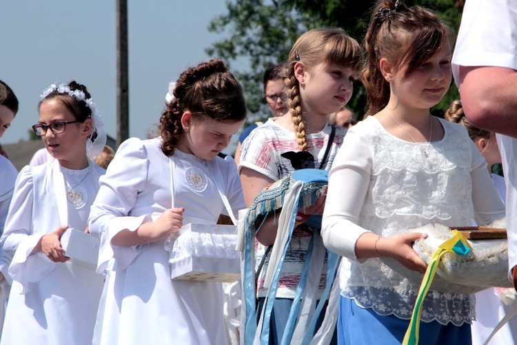 Procesja Bożego Ciała w Oporowie