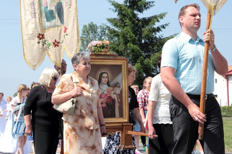 Procesja Bożego Ciała w Oporowie