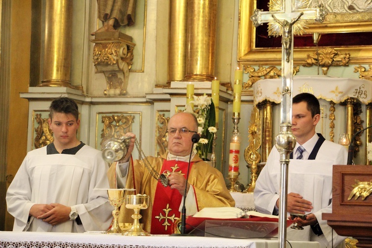 Procesja Bożego Ciała w Oporowie