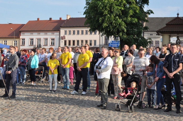 Zakliczyn, Diecezjalne Uwielbienie cz. I