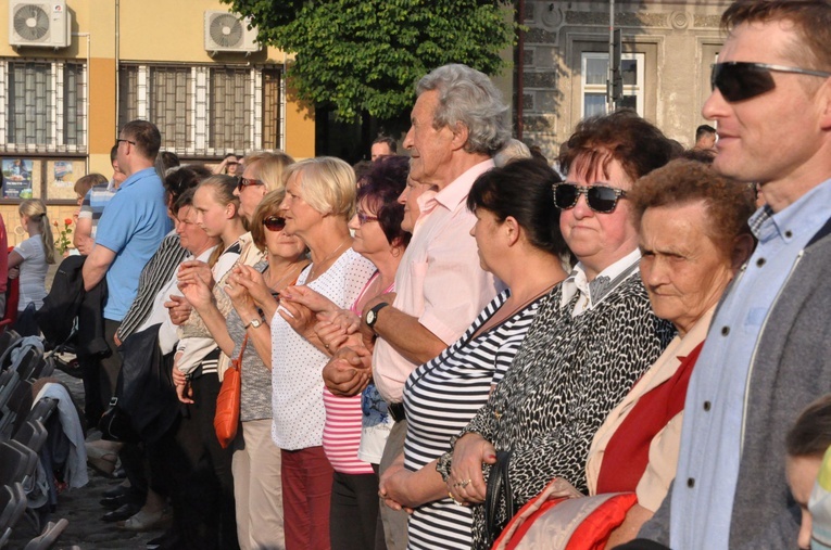 Zakliczyn, Diecezjalne Uwielbienie cz. I