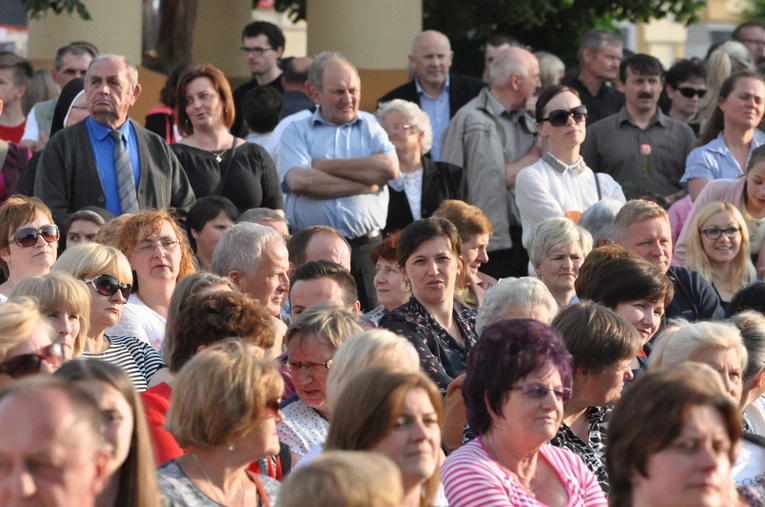 Zakliczyn, Diecezjalne Uwielbienie cz. I