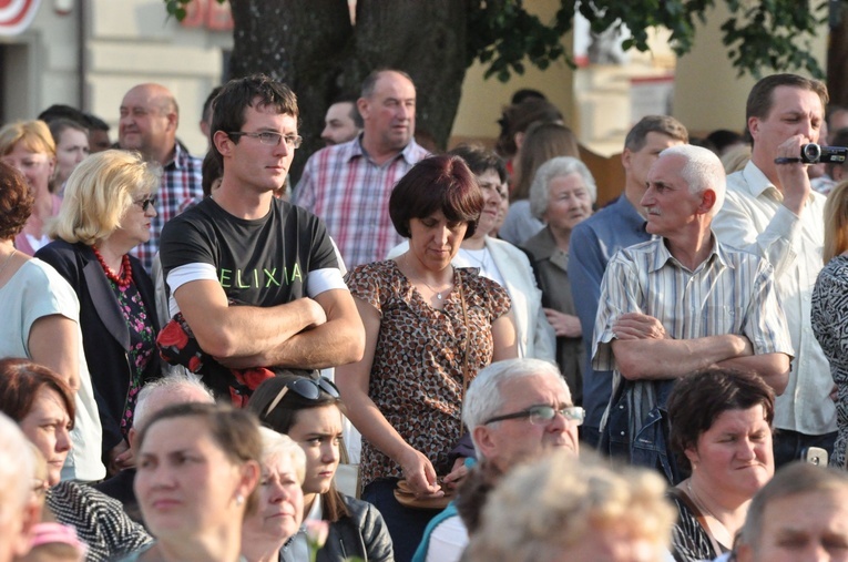 Zakliczyn, Diecezjalne Uwielbienie cz. I