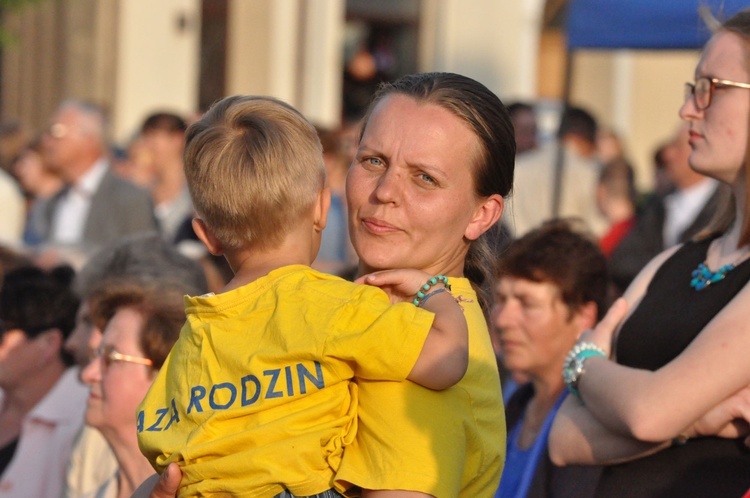 Zakliczyn, Diecezjalne Uwielbienie cz. I