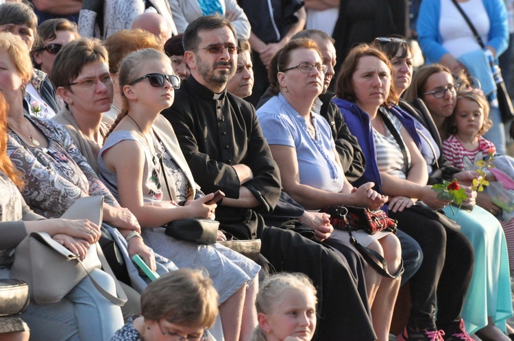 Zakliczyn, Diecezjalne Uwielbienie cz. I