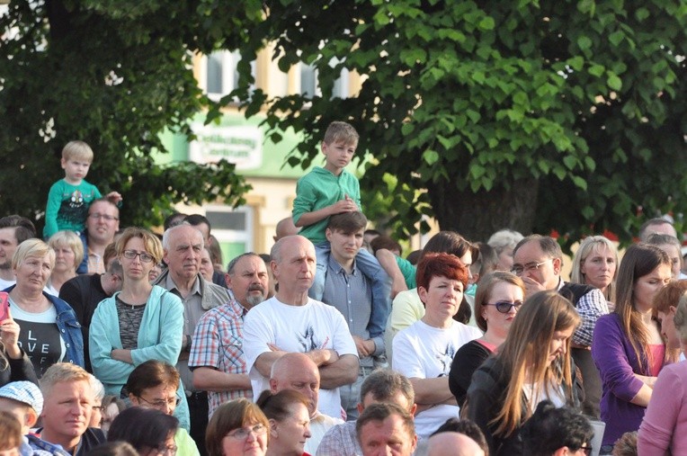 Zakliczyn, Diecezjalne Uwielbienie cz. I