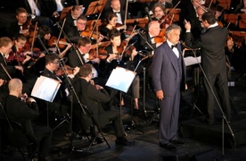 Andrea Bocelli zaśpiewał dla rodzin