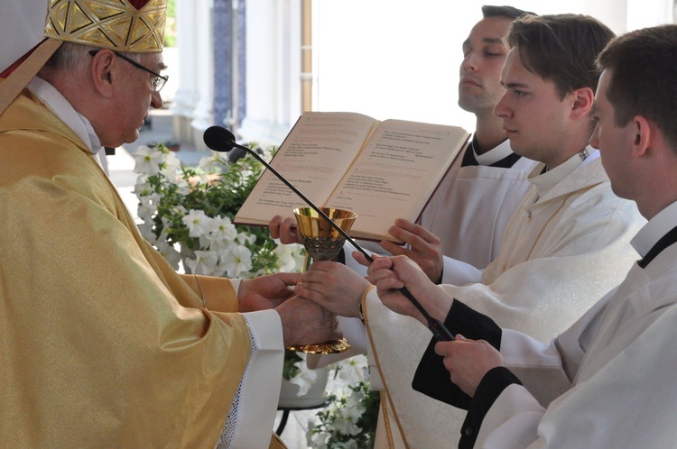 Święcenia kapłańskie u redemptorystów w Tuchowie