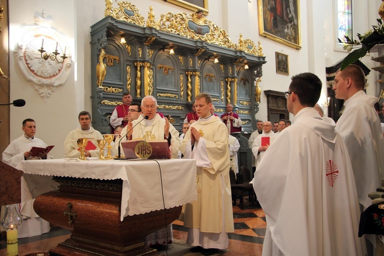 Święcenia kapłańskie w Łowiczu