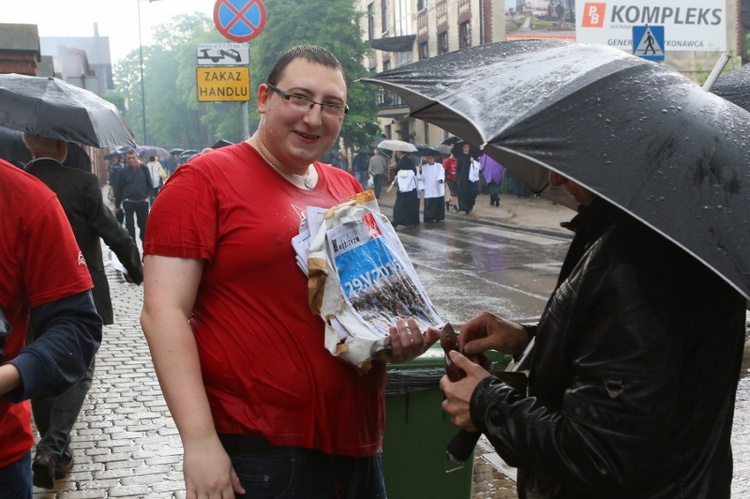 Pielgrzymka mężczyzn do MB Piekarskiej - cz. 1