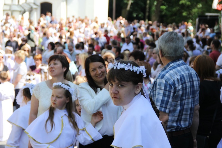 Pielgrzymka dzieci pierwszokomunijnych