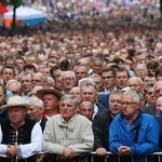 Pielgrzymka mężczyzn do MB Piekarskiej - cz. 2