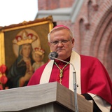 Nabożeństwo majowe na pielgrzymce w Piekarach Śląskich